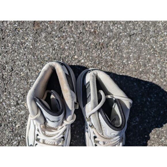 Reebok Question Mid Kids "Why Not US" Size 6 in good condition. - Picture 5 of 8